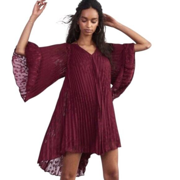 NWT Anthropologie Toulon Plum Boho Pleated Flowy Mini Dress, Size M - Picture 1 of 5